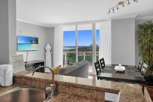 Tropical Paradise Spacious 3 bedroom