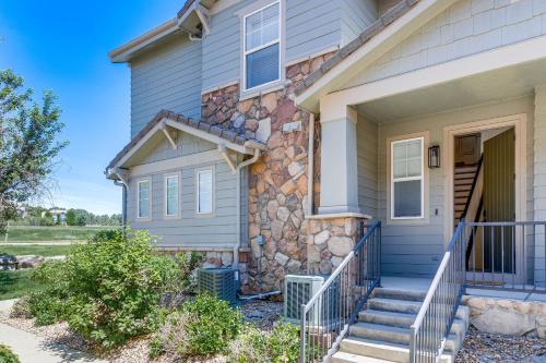 Seasonal Pool, Balcony: Quiet & Cozy Aurora Condo! in Tallyn's Reach