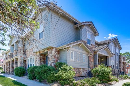 Seasonal Pool, Balcony: Quiet & Cozy Aurora Condo! in Tallyn's Reach
