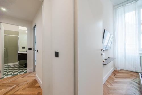 Spacious Apartment in Central Milan Next to Metro, Milan (photo 6)