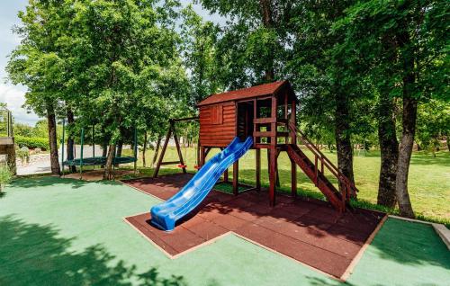 Nice Home In Poljica Imotska – khách sạn tại Split - Supetar