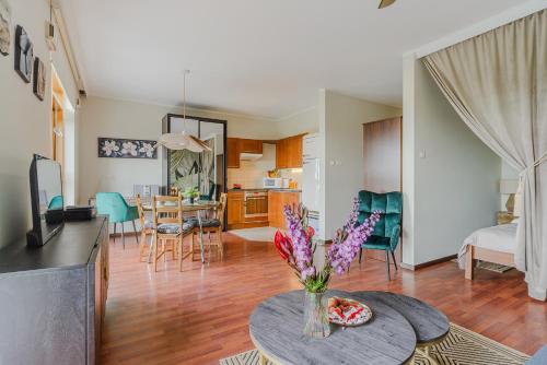 Gdanski Business Center Apartments - image 7