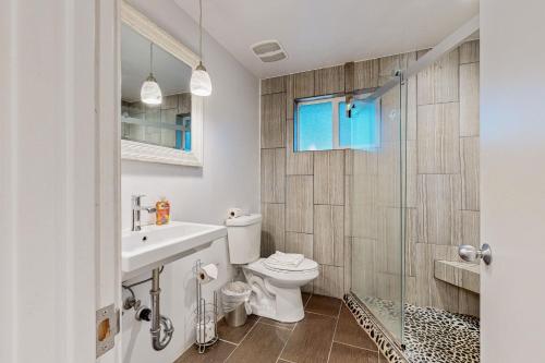 Charming Lake Tahoe Cabin Charming Lake Tahoe Cabin