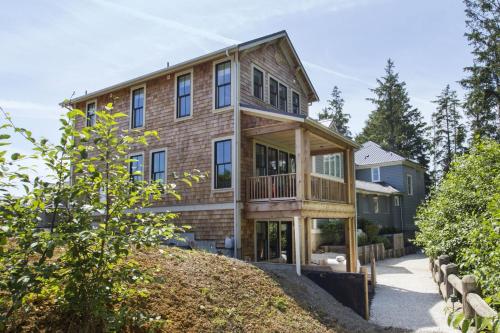 Salt and Cedar by Seabrook Hospitality
