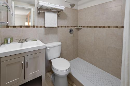 Wildwood Inn - image 12