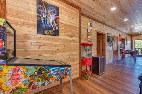 Serenity Mountain Pool Lodge by Eden Crest in Sevierville, USA