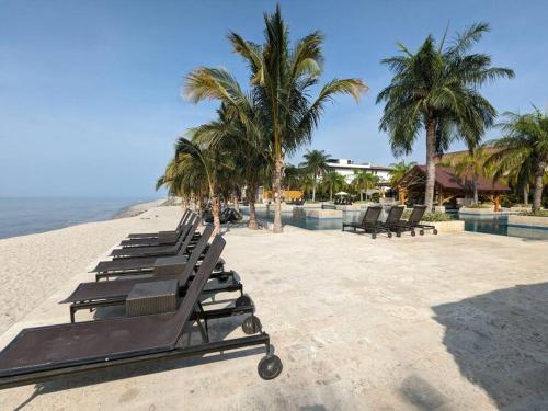 Ground Floor Fun - Under the Sun - Puntarenas No 1 in El Chirú