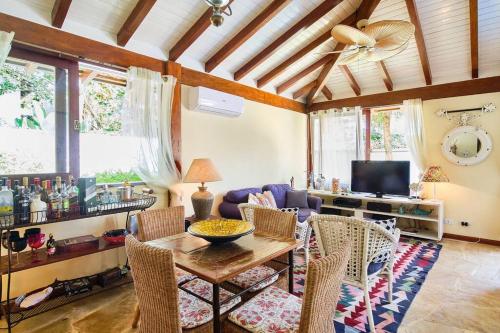 Casa Requinte do Portal para até 12 pessoas (Casa Requinte do Portal para ate 12 pessoas) in ปอร์ตัล ดาส อาร์เตส