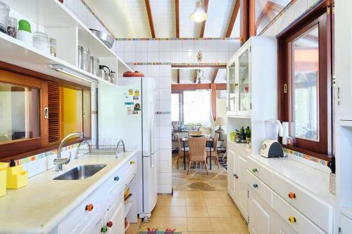 Casa Requinte do Portal para até 12 pessoas (Casa Requinte do Portal para ate 12 pessoas) in Portal das Artes