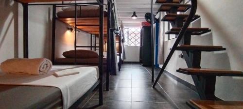 Bed in 6-Bed Mixed Dormitory Room with private bathroom image 9