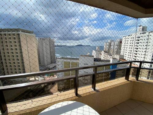 Apt no guaruja a 3 min a pe da praia das Asturias near Tombo Beach