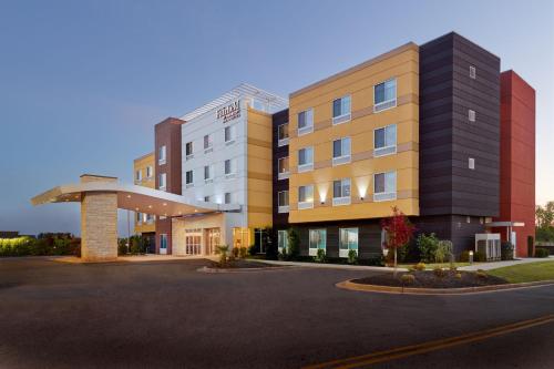 Fairfield Inn & Suites Locust Grove I-75 South in Locust Grove, USA