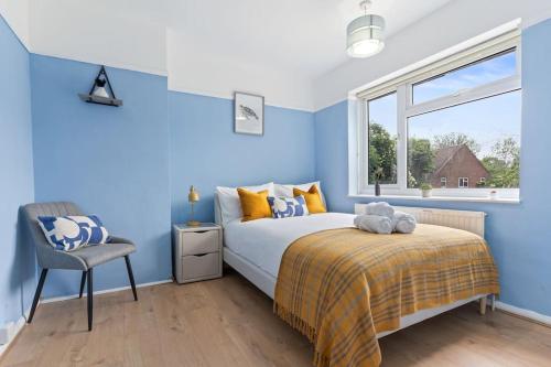 Beautiful 5 Bedroom House in Aylesbury free Parking PENN ROAD