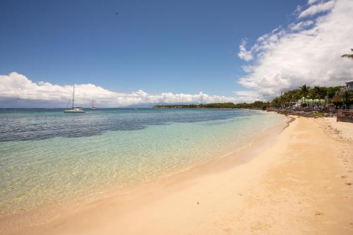 Strand, Appartement les pieds dans l'eau in Sainte Anne