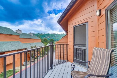 Downtown Gatlinburg Condo with Mountain-View Balcony in Gatlinburg, USA