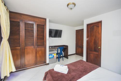 Hotel Estadio Real, Медельин (фото 8)
