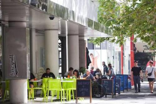 1 bedroom Apartment 437 Bourke Street - image 10