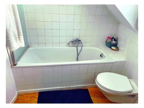 Chambre double dans maison lumineuse Saint Job Uccle, Bruselas (foto 4)