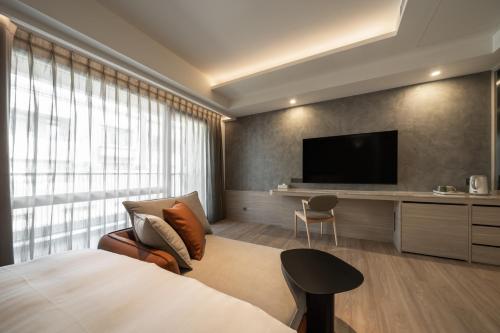 Double Room - Disability Access image 4