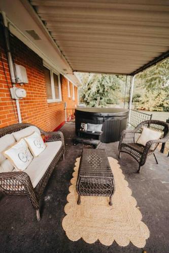 Létesítmények, Hot Tub, Pool table, Sleeps 10 in Douglas Park