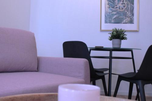 Zest and Nest Boutique Apartments - Tap to explore photos