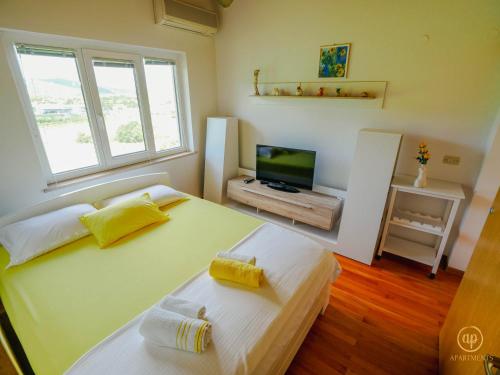 Apartments between Vineyards & Sea in Krkavče