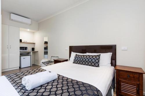 Executive Queen Room