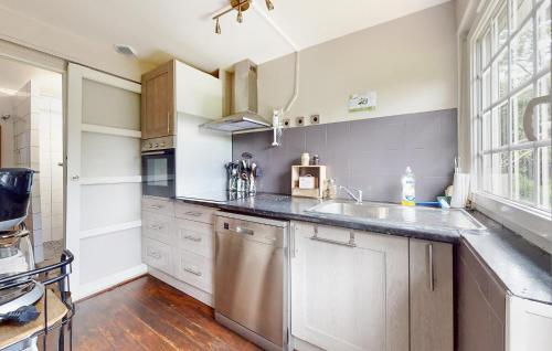 virtuve, Beautiful Home In Vittefleur With Wifi in Vittefleur