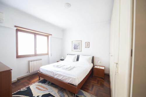 Luminous 2BR Family Apartment in Residential Area, Rome (photo 4)