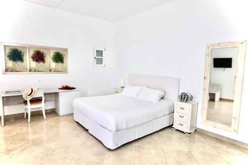 Margie Mykonos Hotel - image 2