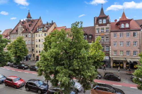 Altstadt - Exklusive 3-Zi-Wohnung für 6 Personen mit 90 qm, großer Dachterrasse, Parkplatz, WLAN, Núremberg (foto 9)