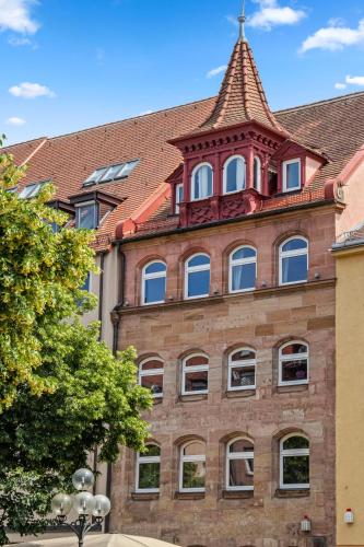 Altstadt - Exklusive 3-Zi-Wohnung für 6 Personen mit 90 qm, großer Dachterrasse, Parkplatz, WLAN, Núremberg (foto 8)