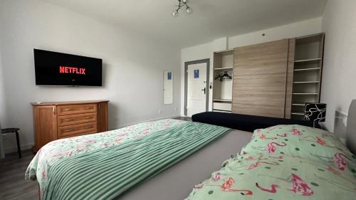 4 bedrooms, 10 beds