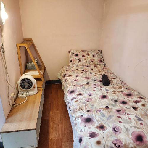 Budget Single Room