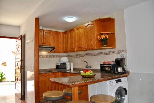 Two-Bedroom Apartment with Terrace image 4