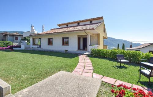 . 4 Bedroom Stunning Home In Roccadaspide