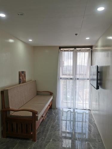 City Hub 523 5