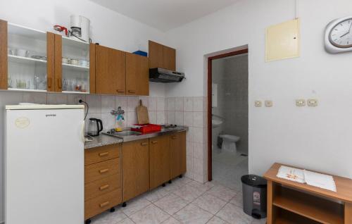 廚房, Amazing Apartment In Omisalj in 奧米沙利