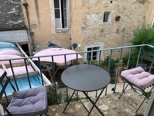 Balkons/terase, Gîte le Voltaire (Gite le Voltaire) in Vermenton