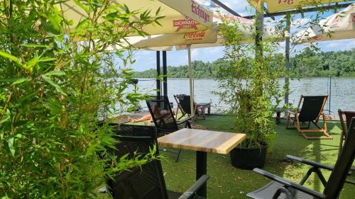 B&B Botel Charlie - image 2