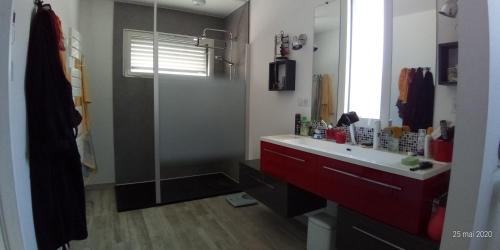 Duša, Très belle maison avec SPA extérieur (Tres belle maison avec SPA exterieur) in Nozay (Pays de la Loire)