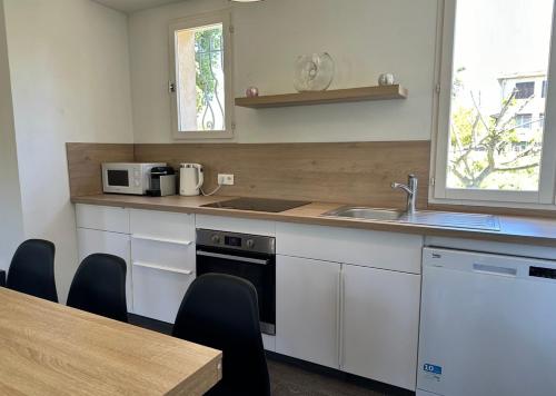 Villa Constance 3 Antibes - Spacieux logement en dernier etage in Maure