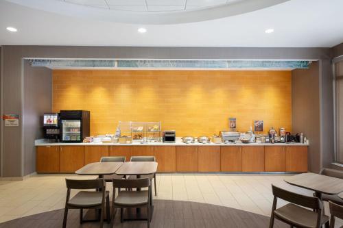 餐飲選擇, SpringHill Suites by Marriott Grand Junction Downtown/Historic Main Street in 大章克申
