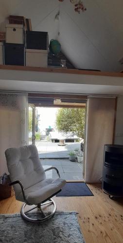 Tuinhuis In je Element in ฮูกิวีน