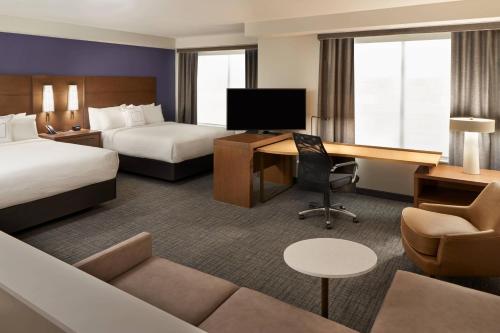 1 queen bed