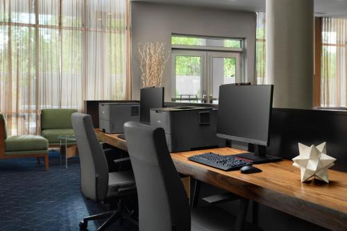 Courtyard by Marriott Hammond - image 10
