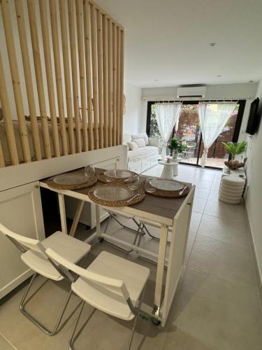 Facilities, Chez Timmaflo near Musée Archéologique