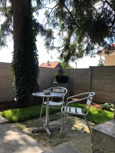 花園, Villa Karabelli in 拉德凡納德多瑙河
