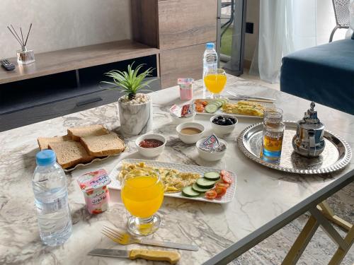 Exterior view, Islan in Swiss City