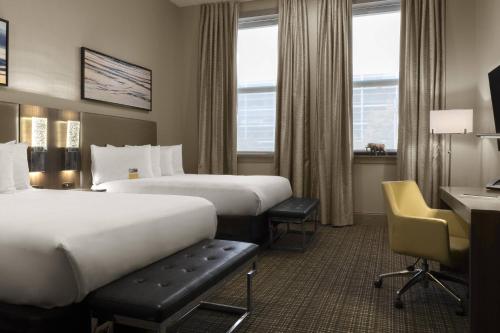 1 queen bed